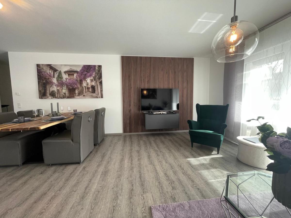 Exklusive Wohnung Zentral Mit Grossem Balkon Лосхайм Екстериор снимка